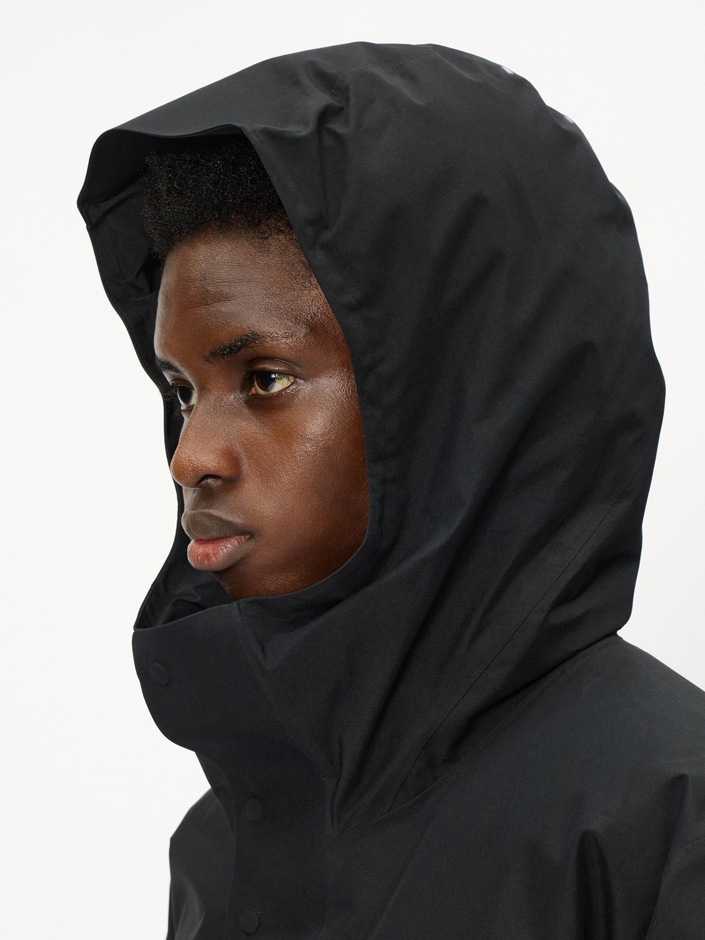 Model: Height 187cm / 6'1" | Wearing: BLACK / 3