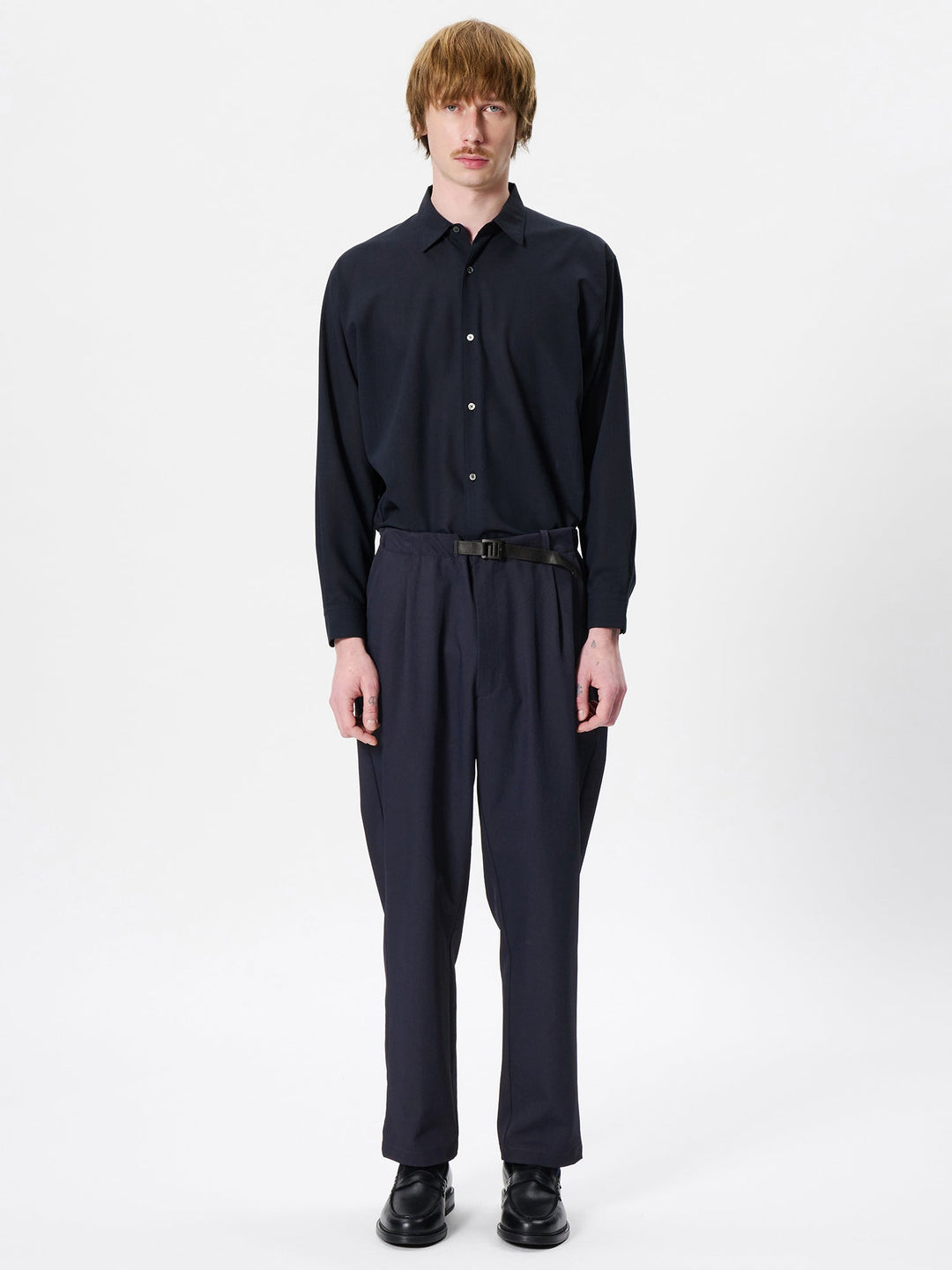 One Tuck Tapered Stretch Pants – Goldwin London