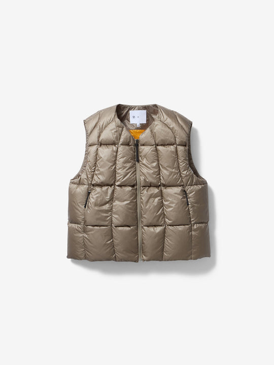 Goldwin 0 Three-Dimensional Down Light Vest – Goldwin London