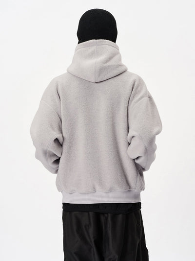 Model: Height 183cm / 6'0" | Wearing: ASH GRAY / 4