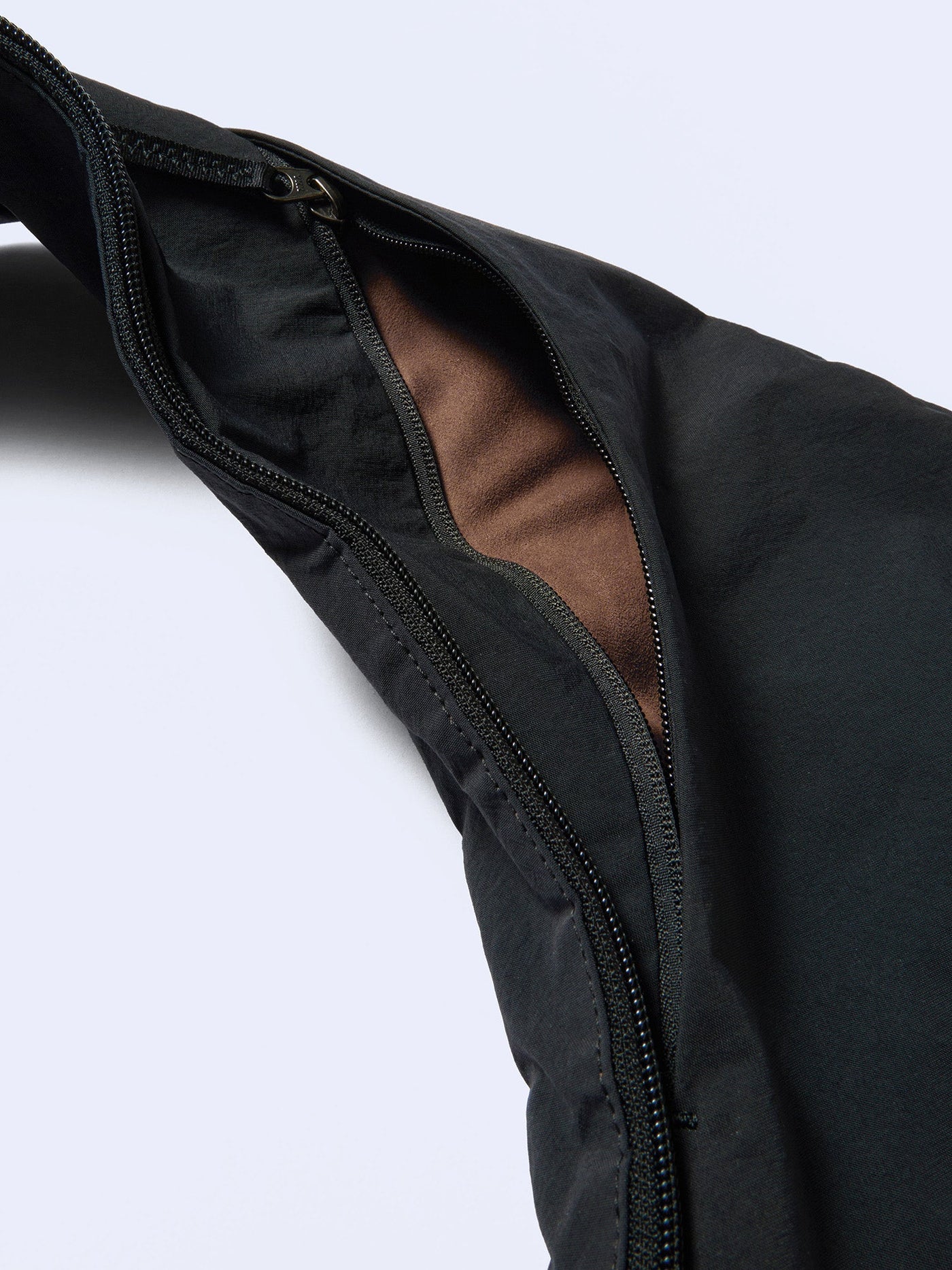 Goldwin 0 Helicoid Sling Bag